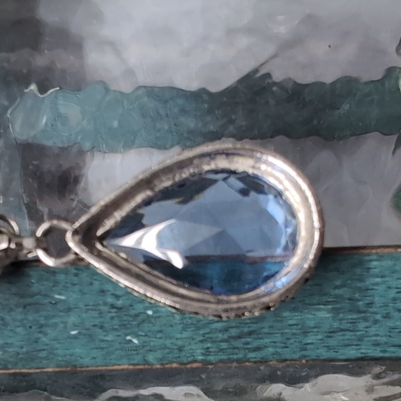 Vintage Silver Necklace with Large Blue Jewel Stone - Picture 5 of 7
